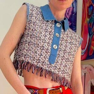 Playful tweed cropped sleeveless collared shirt -...